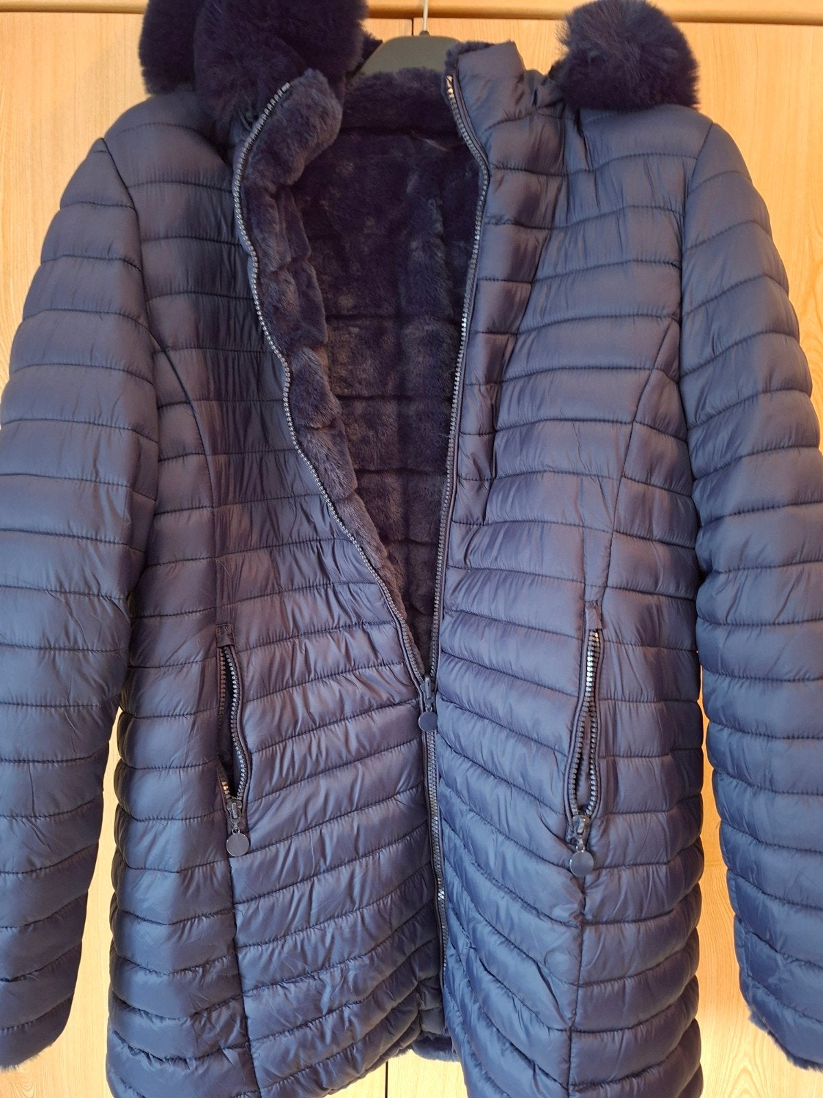 dikke winterjas met kap., Ophalen of Verzenden, Nieuw, Maat 42/44 (L), Blauw