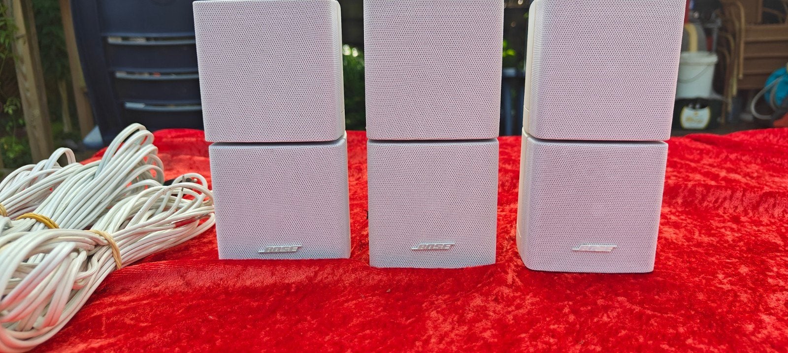 Bose dubbele Cube luidsprekers 3x wit met luidsprekerkabels, Ophalen of Verzenden