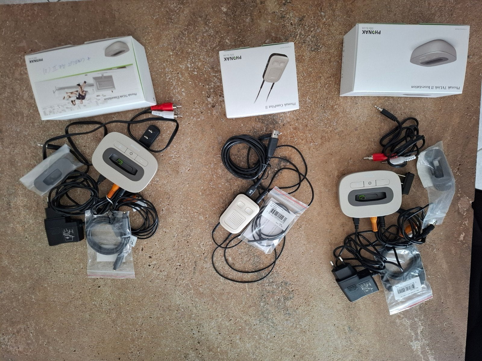 Phonak TVLink2-basisstation + Compilot2, Gebruikt