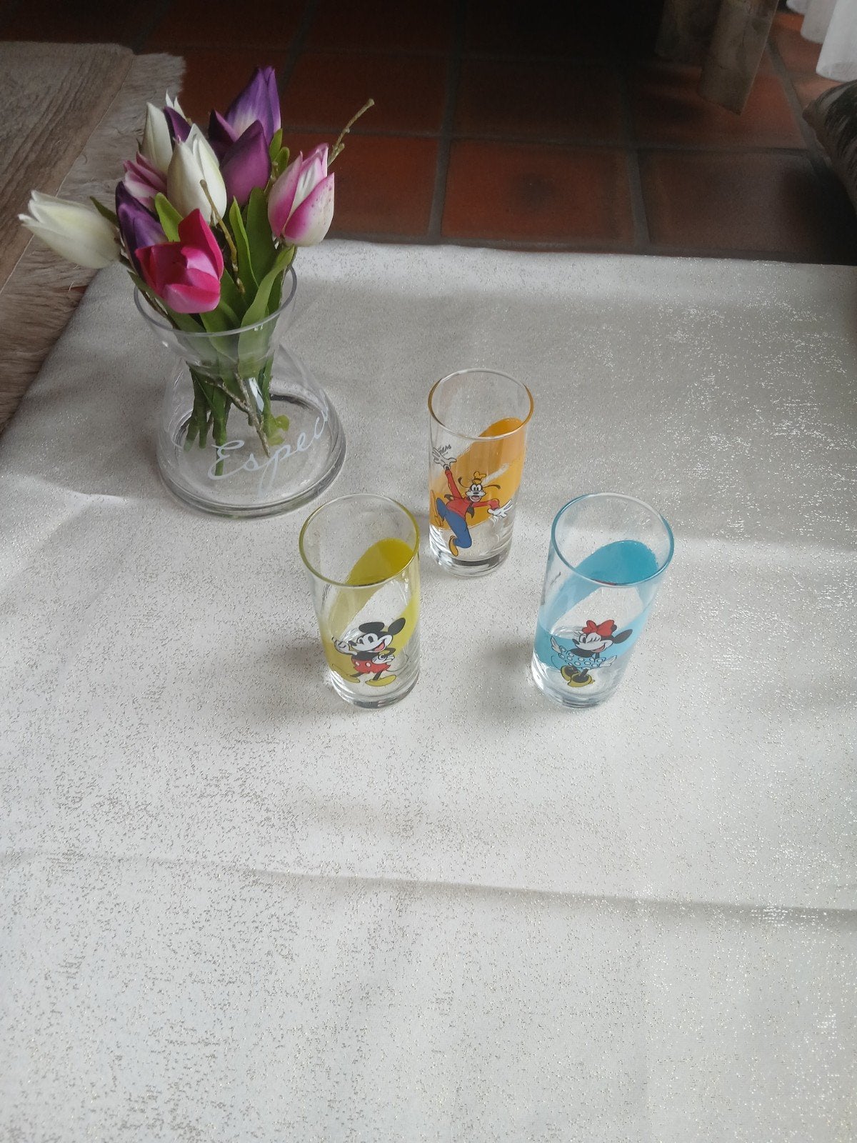 vintage Disney drinkglazen – Mickey, Minnie & Goofy
Beschrij, Verzamelen, Disney, Ophalen of Verzenden
