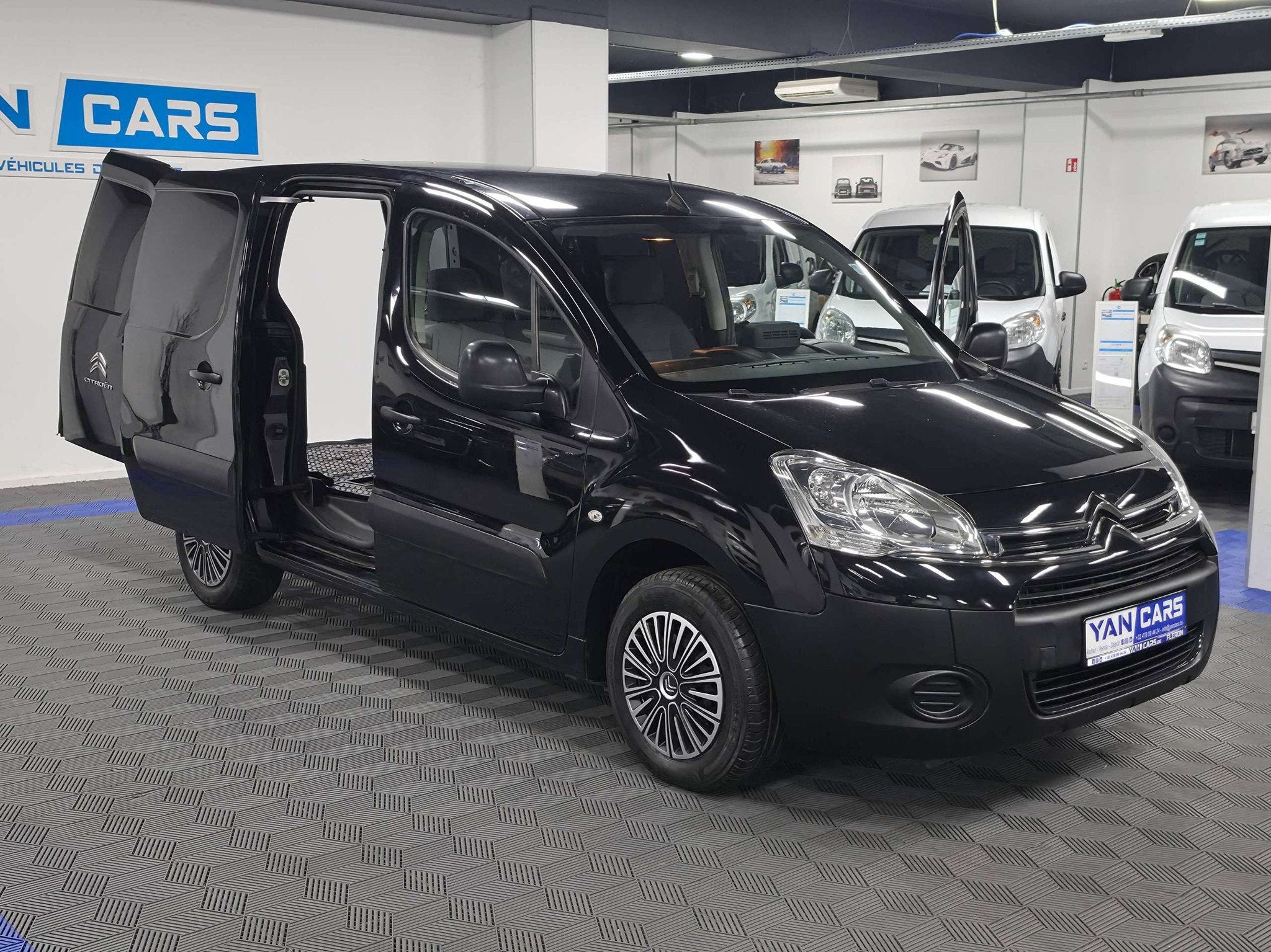 Citroën Berlingo 1.6 HDi Boîte Auto - Distribution NEUVE -, Autos, Camionnettes & Utilitaires, Achat, 90 ch, Entreprise, 5 portes