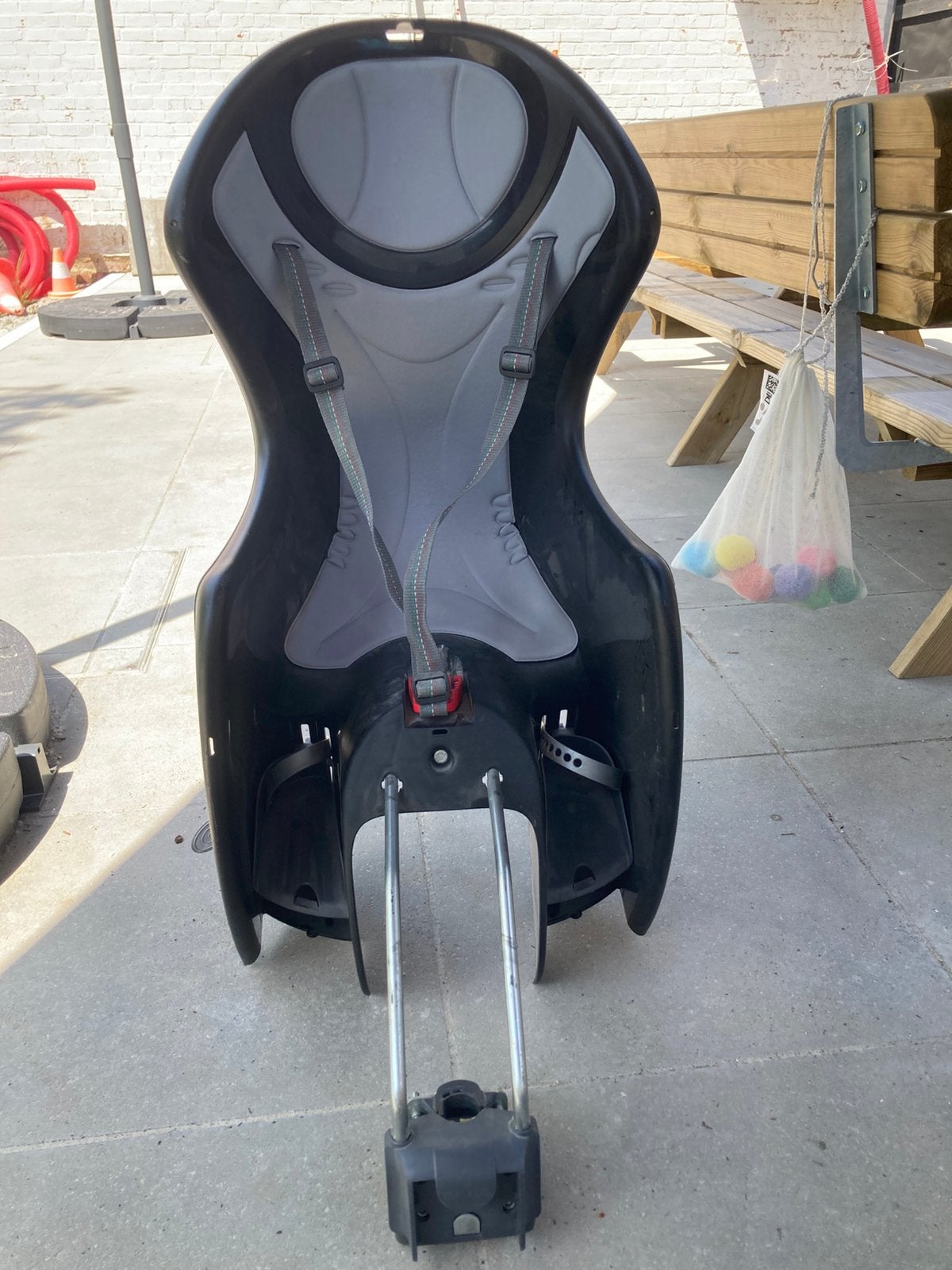 siège de vélo okbaby, Vélos & Vélomoteurs, Accessoires vélo | Sièges de vélo, Repose-pieds, 15 à 25 kg, Enlèvement, Utilisé