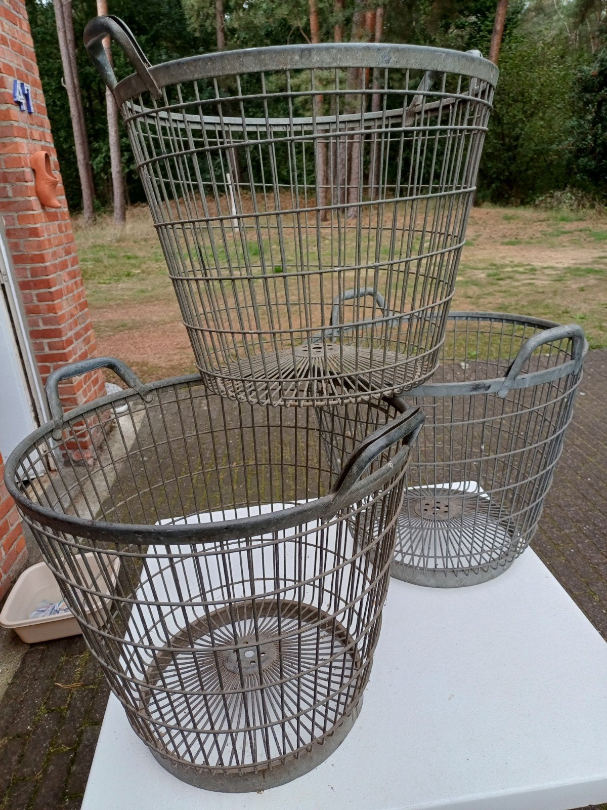 3 yzeren aardappelmanden in zeer goede staat, Ophalen