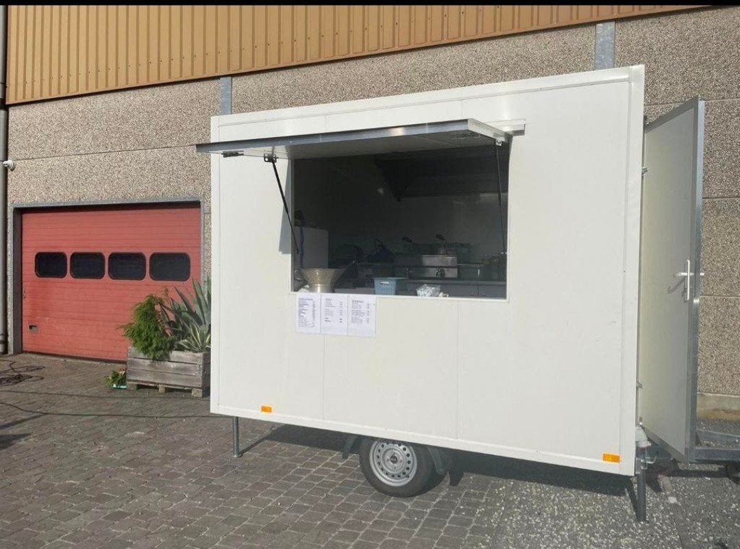 Hamburgers et frites de food truck à louer, Articles professionnels, Enlèvement, Snacks