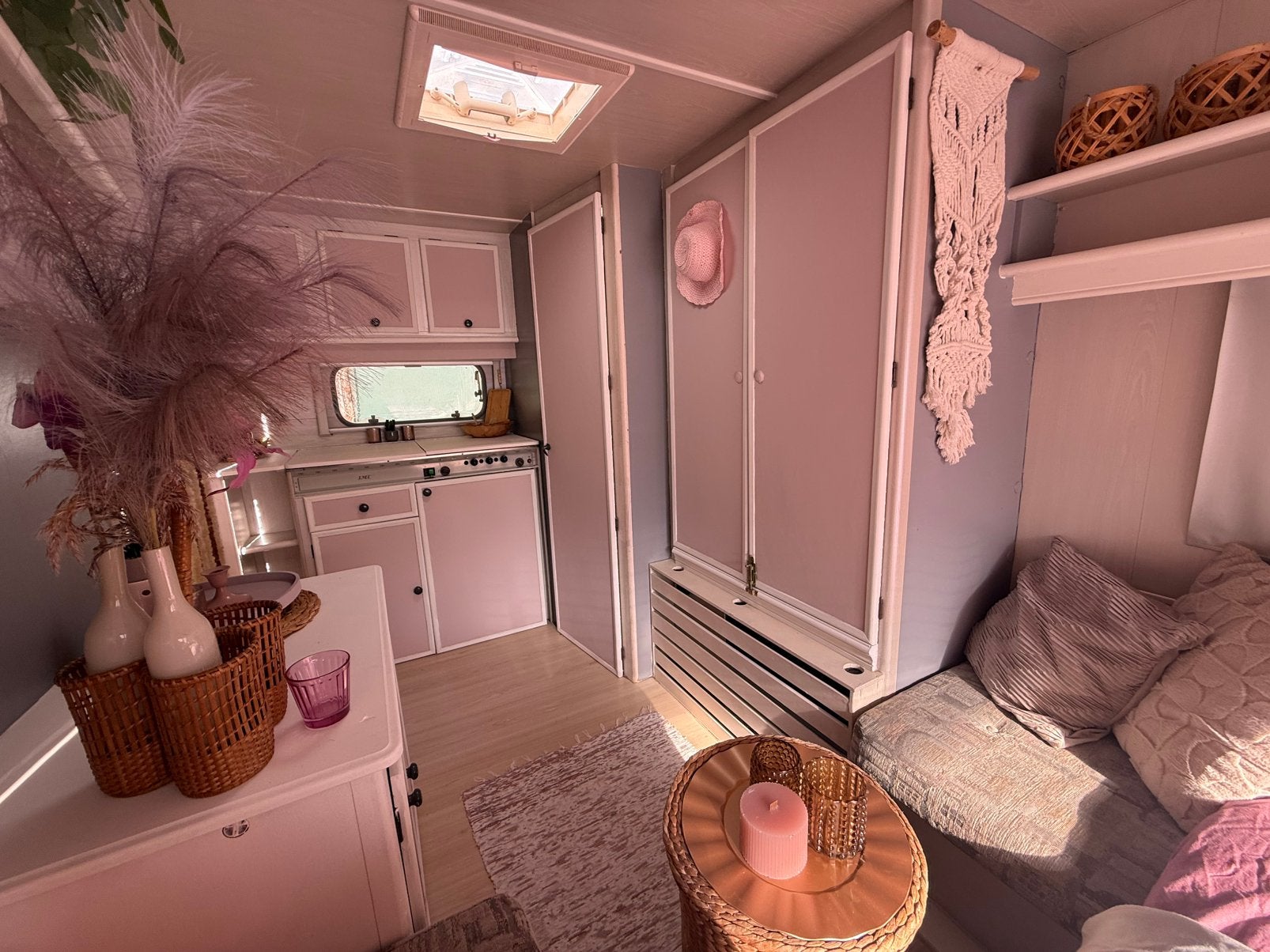 Caravan Lmc Munsterland, Caravanes & Camping, Particulier, Réfrigérateur, Lit transversal