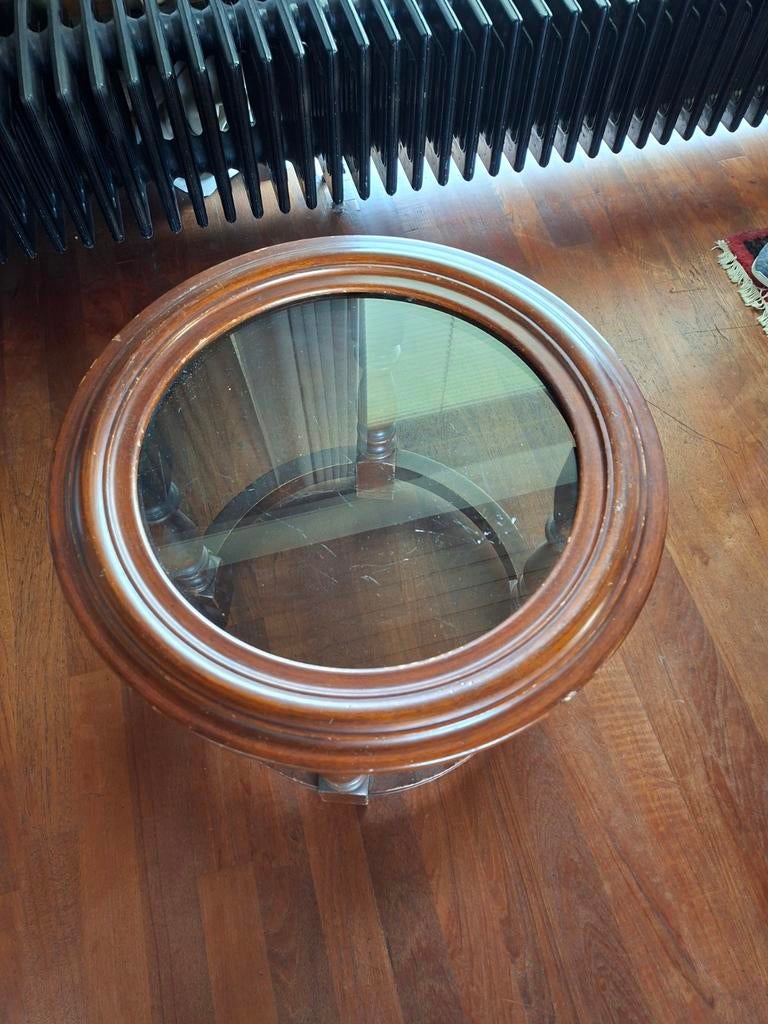 Rond bijzettafeltje, Ophalen