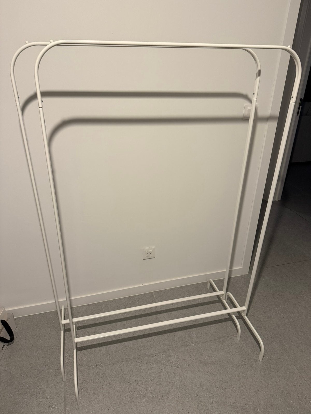 Hangrek ikea, Vêtements | Femmes, Portants à vêtements, Enlèvement, Comme neuf