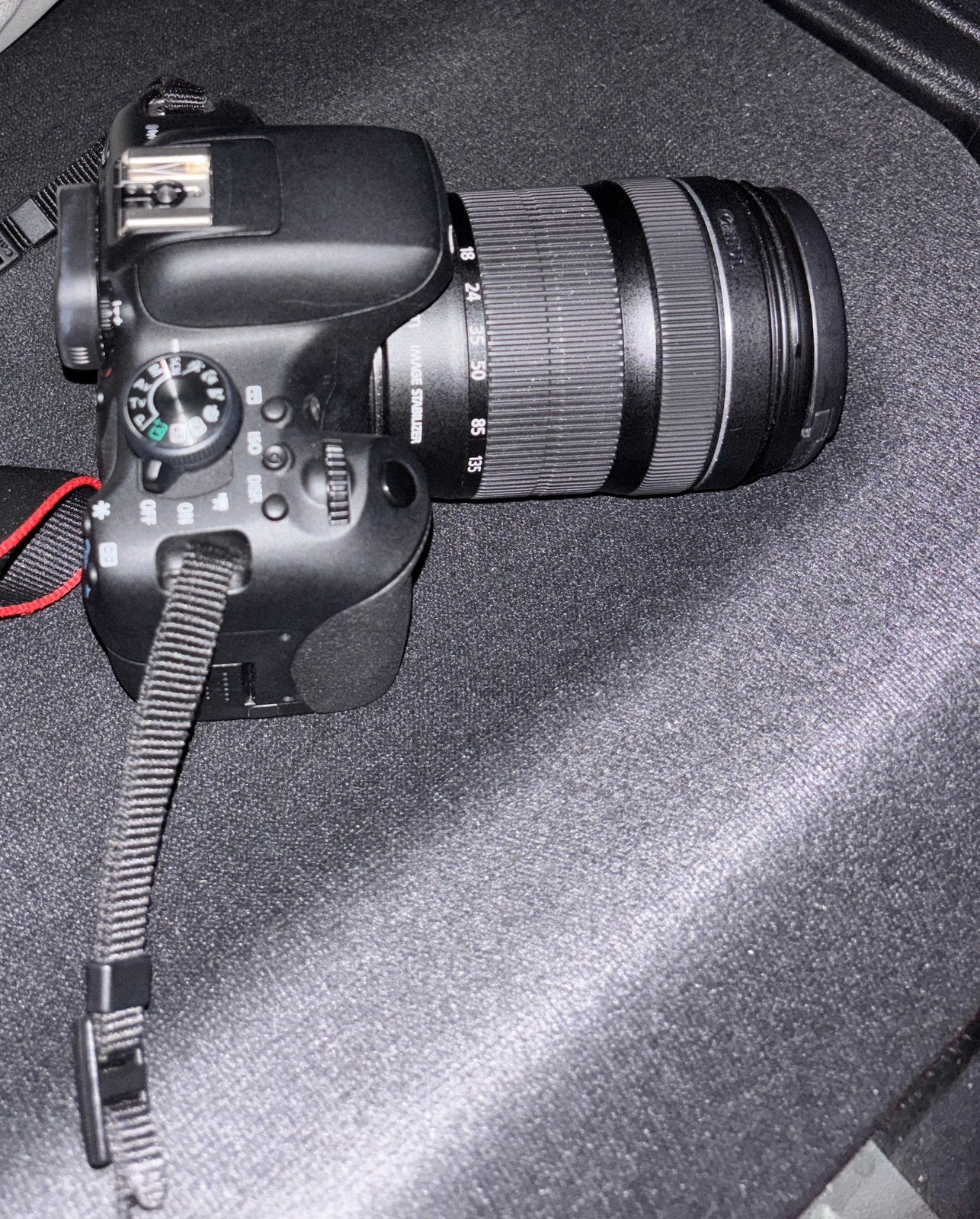 Canon EOS 750D avec objectif 18-135 mm, Enlèvement ou Envoi, Comme neuf, Canon