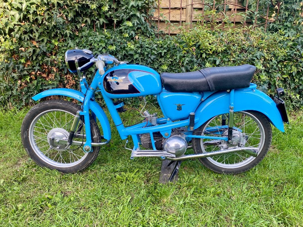 Prototype d'avion Aermacchi 125 U/N, Motos, Occasion, Permis Moto A1 minimum, 1 cylindre, Manuelle