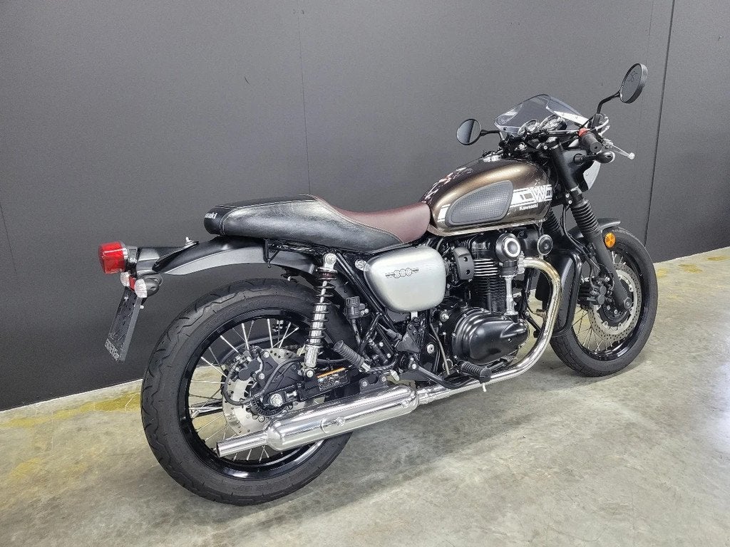 Kawasaki W 800 Café (année de construction 2021), Motos, Motos | Kawasaki, Entreprise, 800 cm³, 12 à 35 kW, Autre