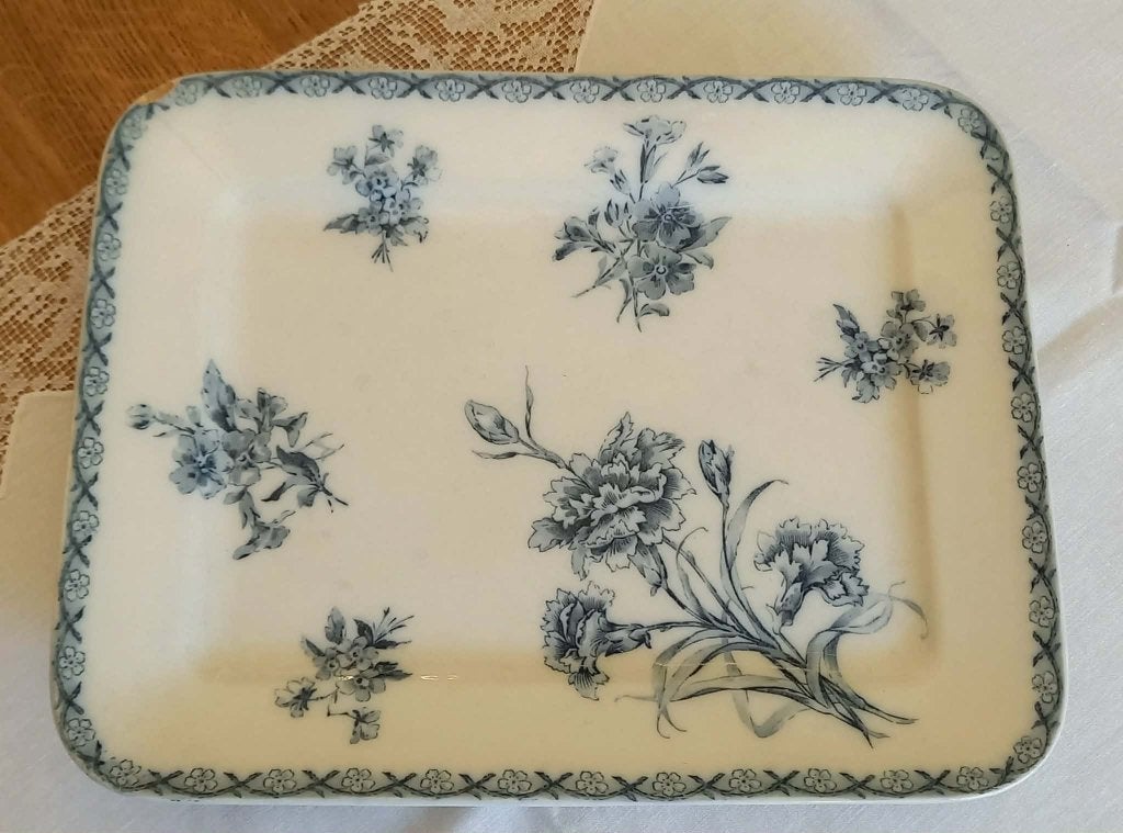 PLAT EN FAIENCE SARREGUEMINES "PRETORIA" période ART NOUVEAU, Enlèvement