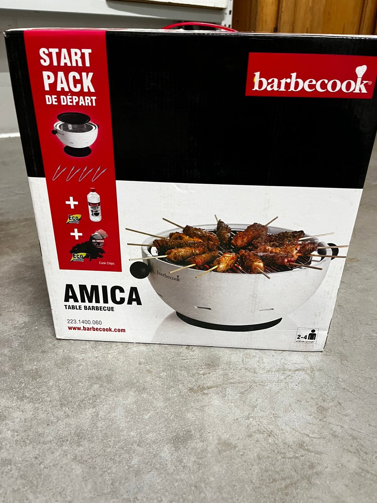 Tafelbarbeque, Tuin en Terras, Houtskoolbarbecues, Ophalen, Gebruikt, Met accessoires