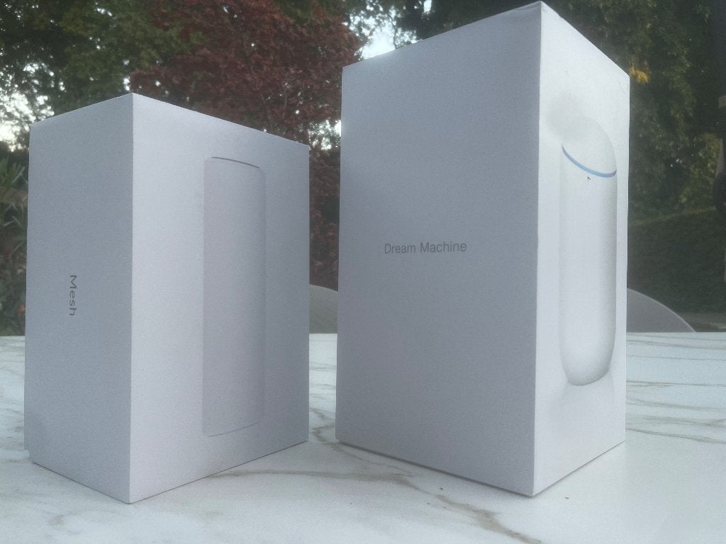 Ubiquiti Dreammachine plus Mesh, Enlèvement, Comme neuf, Ubiquiti