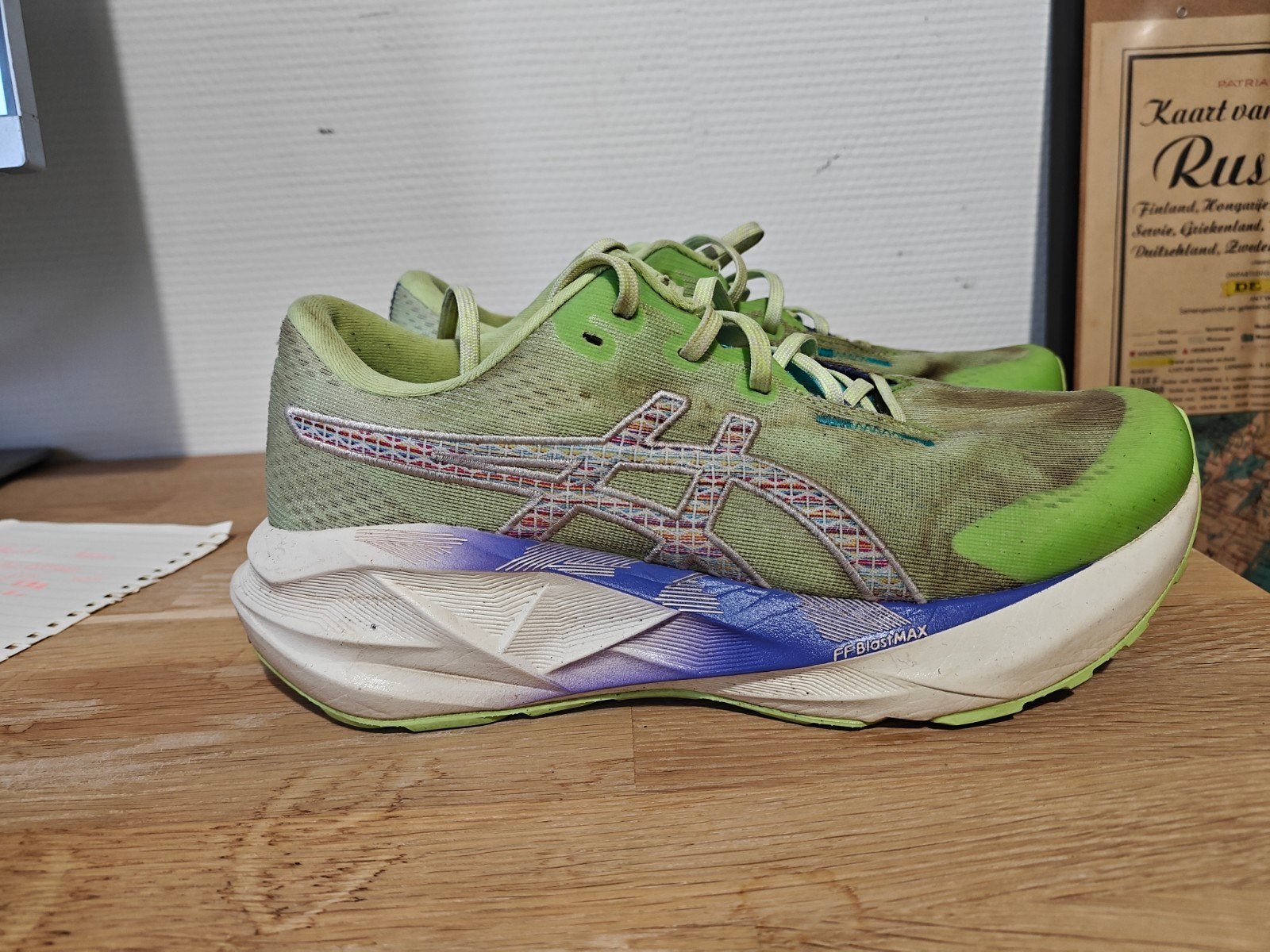 ASICS Novablast 5 TR 42, Sport en Fitness, Loopsport en Atletiek, Ophalen, Asics