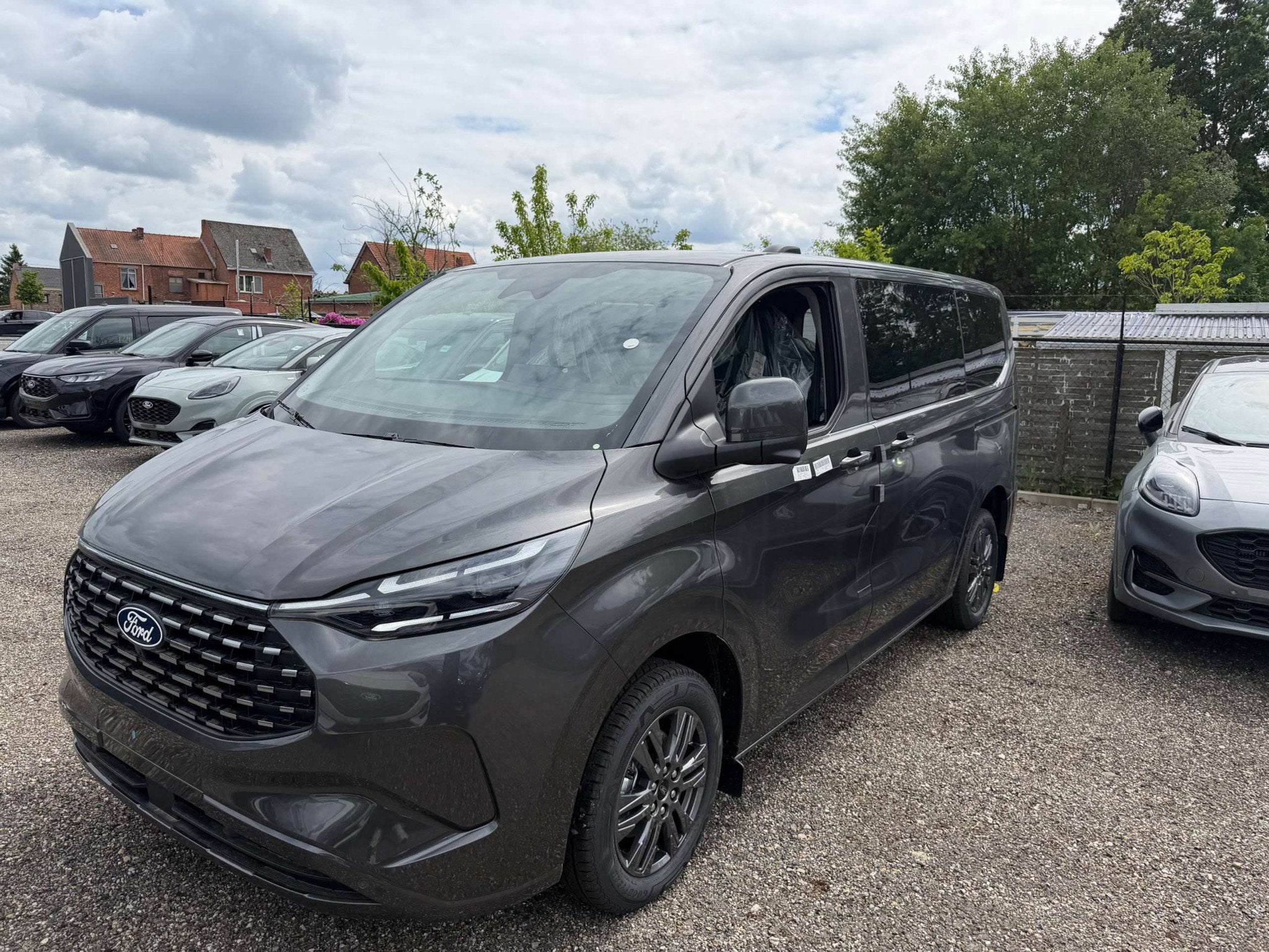Ford Transit Custom Ford Tourneo Custom titanium 2.5 PHEV 34, Argent ou Gris, Achat, Autre carrosserie, Feux de virage