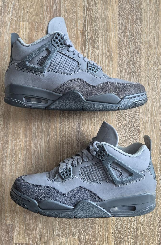 Air Jordan 4 WET CEMENT_39, Enlèvement ou Envoi, Comme neuf, Chaussures
