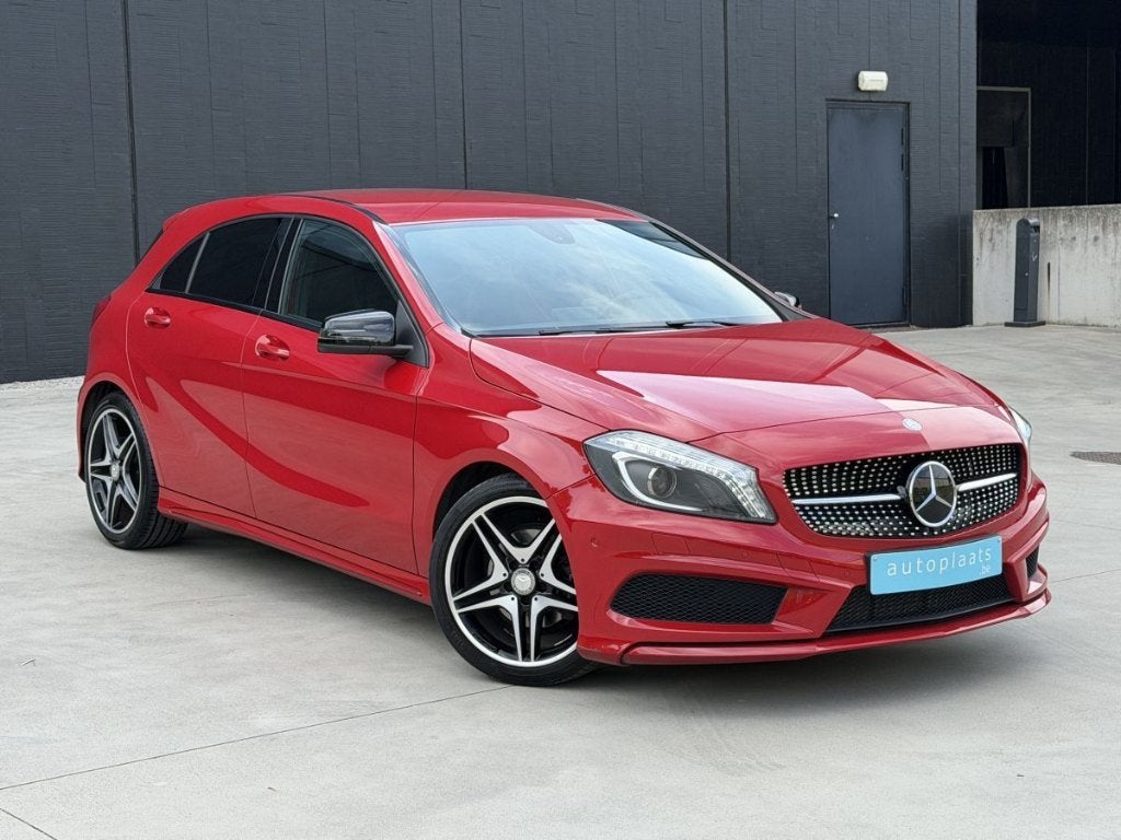 Mercedes A180 AMG Sport 48349km, Auto's, 90 kW, Dealer onderhouden, Bedrijf, 5 deurs