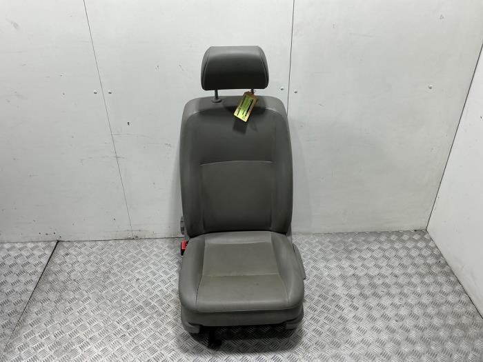 Stoel links van een Volkswagen Transporter (Transporter 10-), Auto-onderdelen, 12 maanden garantie, Gebruikt, -, Volkswagen