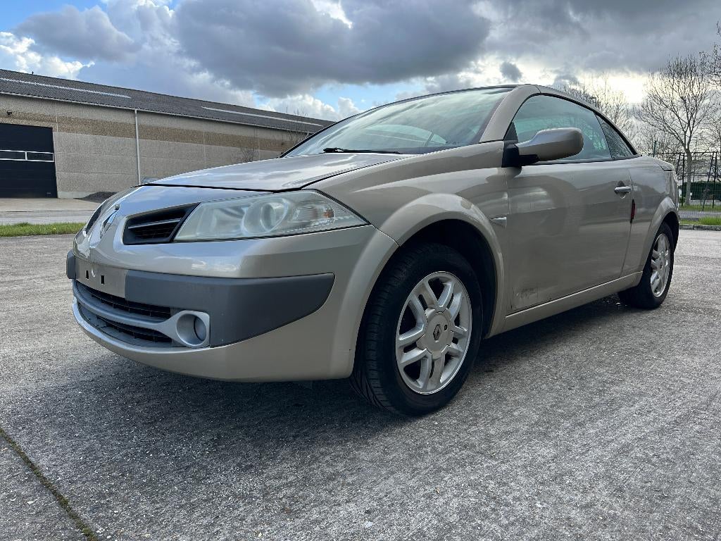 Renault Megane Cabrio Automaat 1.6 Benzine 2008, 4 zetels, Elektrische ramen, 4 cilinders, Cabriolet