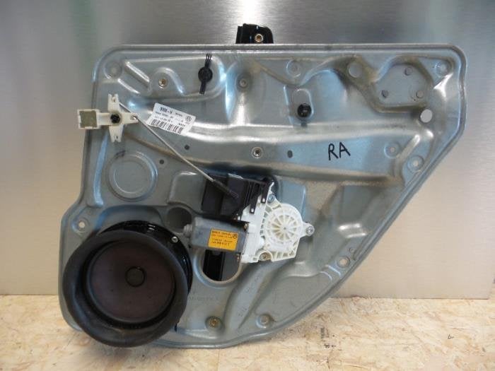 Ruitmechaniek 4Deurs rechts-achter van een Volkswagen Bora (, Gebruikt, -, Volkswagen, -