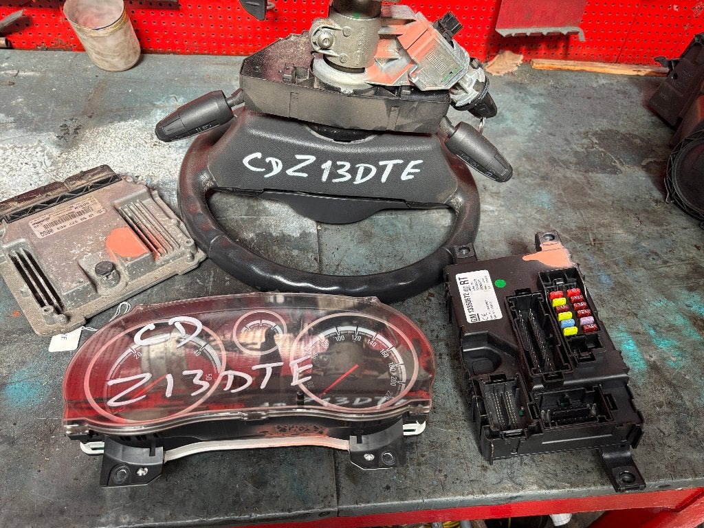 KIT DE DEMARRAGE OPEL CORSA D 1300 TURBO DIESEL TRANSPONDEUR, Autos : Pièces & Accessoires, RUE BRIGADE PIRON 307, Enlèvement