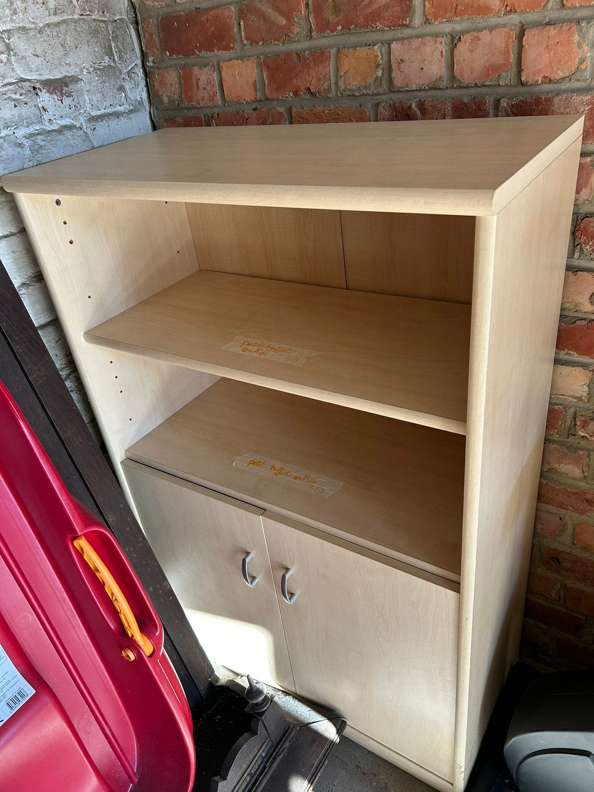 Petite étagère avec portes., Enlèvement, Utilisé