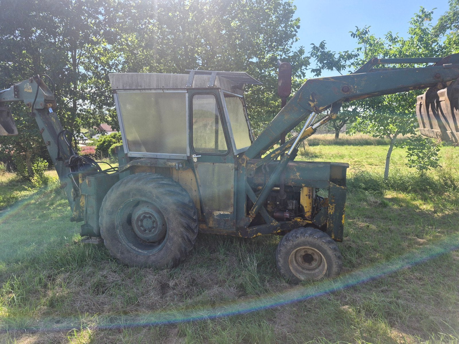 mf laad graaf combinatie, Articles professionnels, Machines & Construction | Jardin, Parc & Sylviculture, Enlèvement