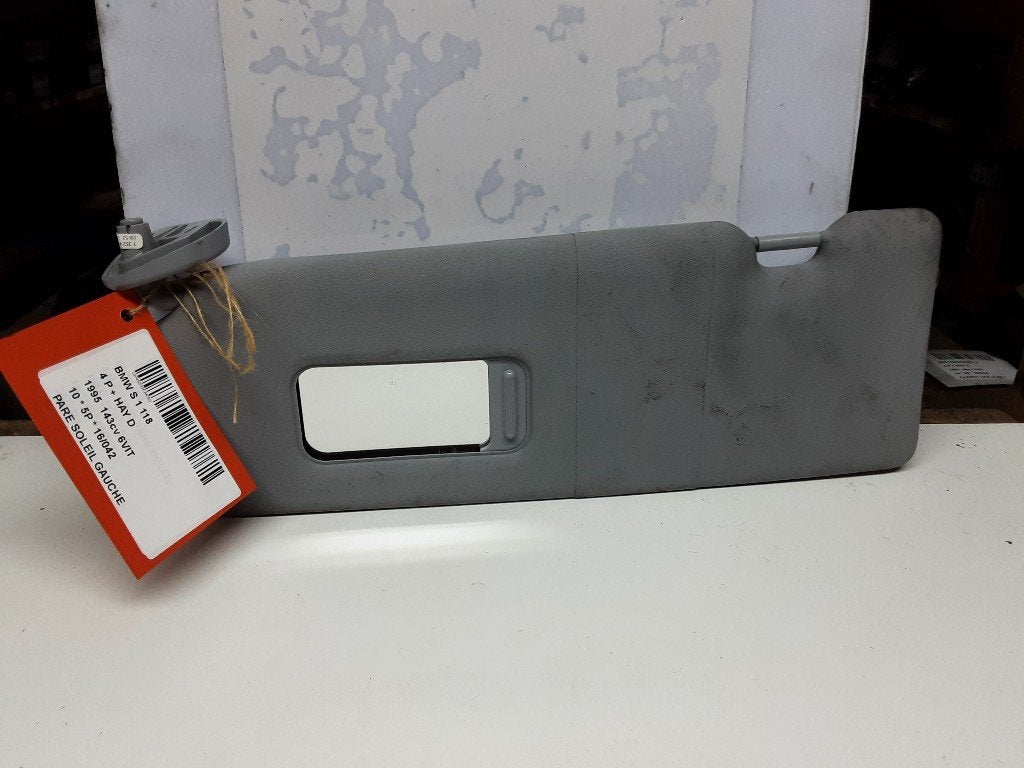 ZONNEKLEP LINKS BMW 1 serie (E81) (01-2006/09-2012), Gebruikt, Mevr. I. Hauben, BMW, Rue de l'Espoir 34 34
4030  GRIVEGNÉE, BE