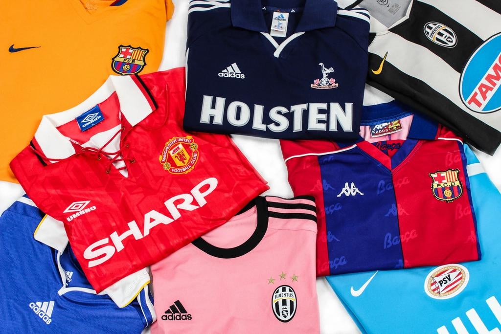 GEZOCHT: VOETBALSHIRTS, Ophalen of Verzenden, Shirt