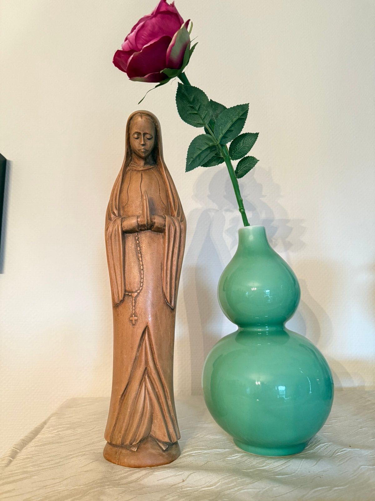 Houten Mariabeeld, Enlèvement, Comme neuf