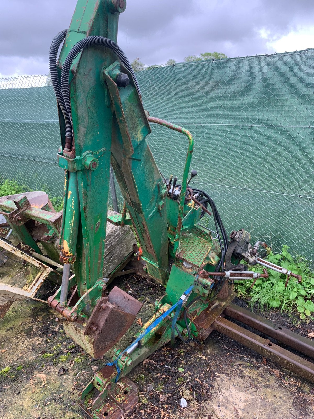 Graafkraan voor tractor, Ophalen