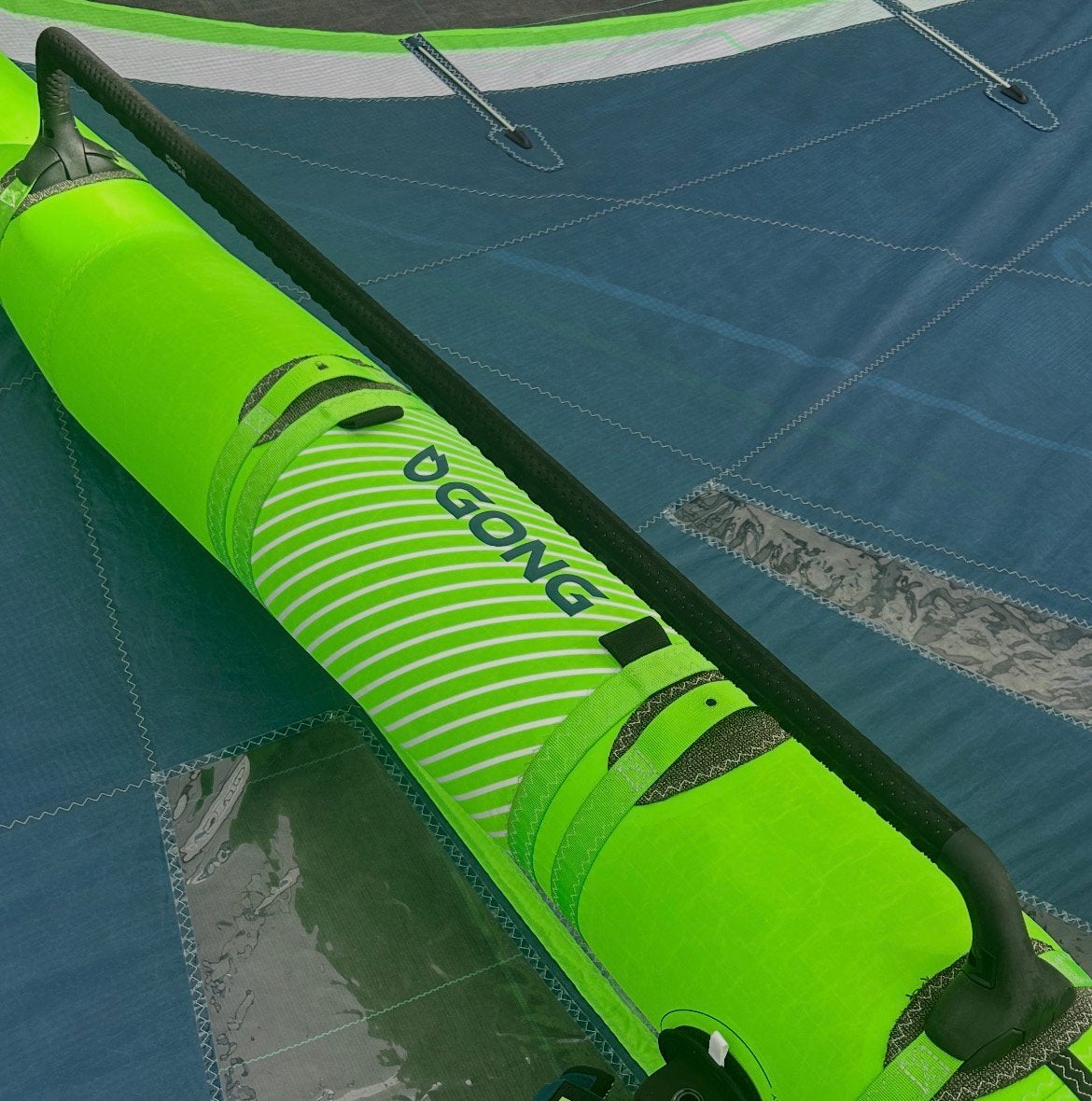 Gong Carbon boom size medium black, Ophalen, Nieuw