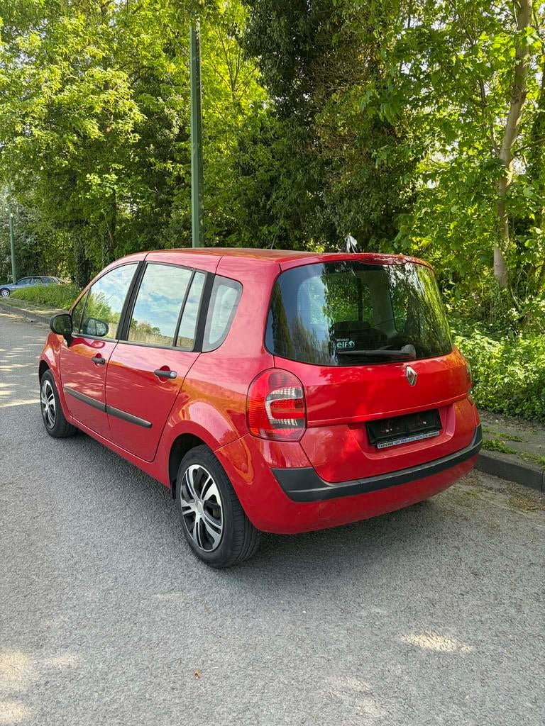 Renault Modus 1.5 diesel prêt à immatriculer, Auto's, Renault, Stof, 50 kW, Zwart, Bedrijf