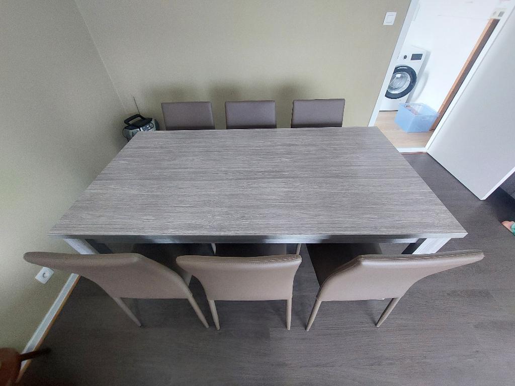 Eetkamer in goede staat, Huis en Inrichting, Complete eetkamers, Zo goed als nieuw, 4 tot 6 stoelen, Ophalen