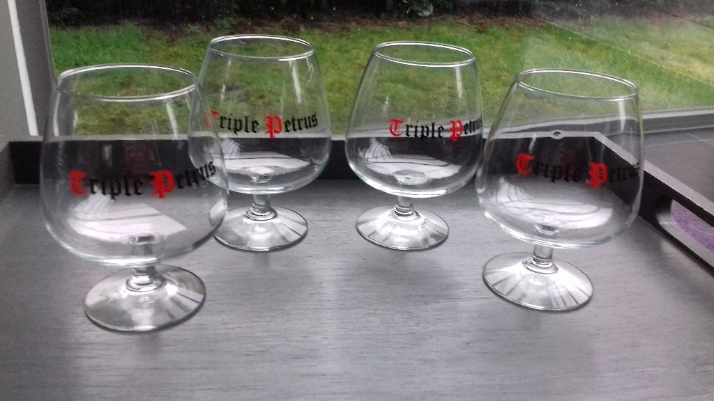 Oude bierglazen Triple Petrus, Enlèvement, Utilisé, Verre à bière