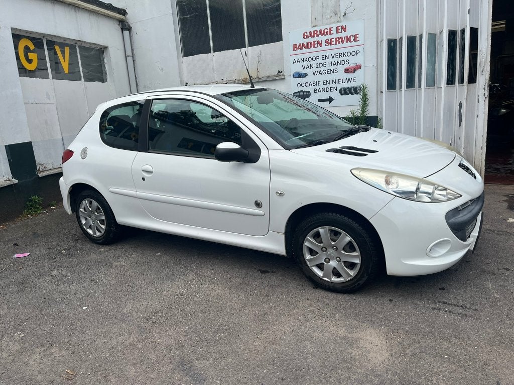 Peugeot 206+ 1.1i Generation Benzine | 75.450 KM | 2012, Euro 5, Bedrijf, Handgeschakeld, 44 kW