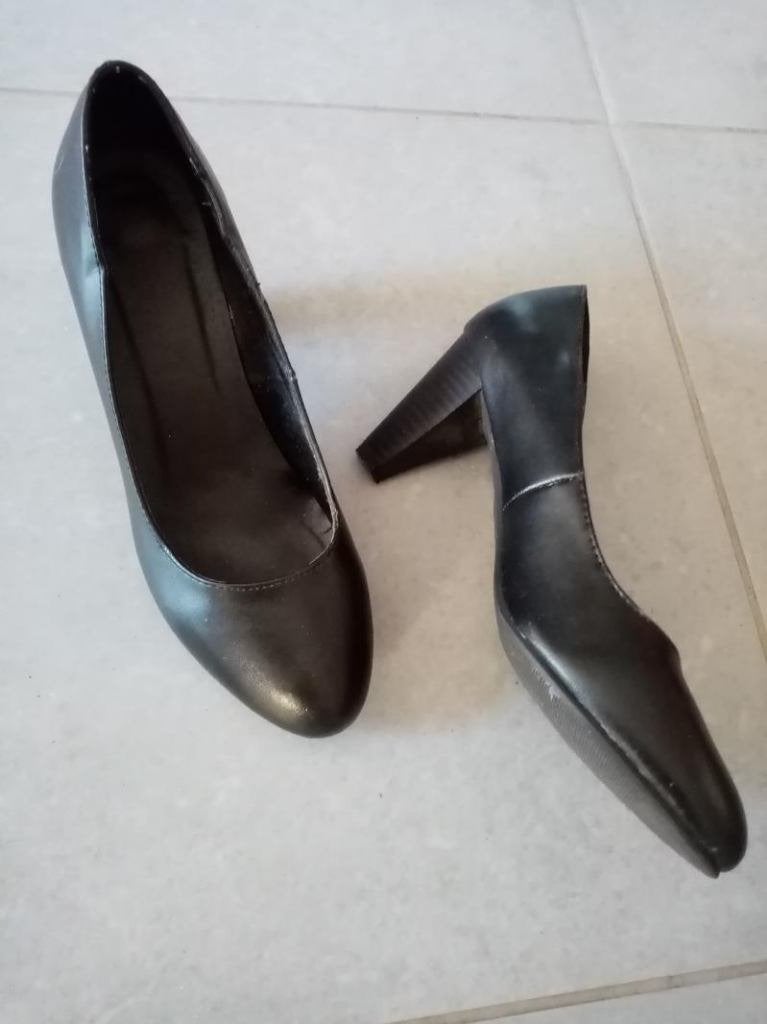 nieuw zwarte pumps schoenen hoge hakken , 39, Zwart, Nieuw, Ophalen of Verzenden, Schoenen met hoge hakken