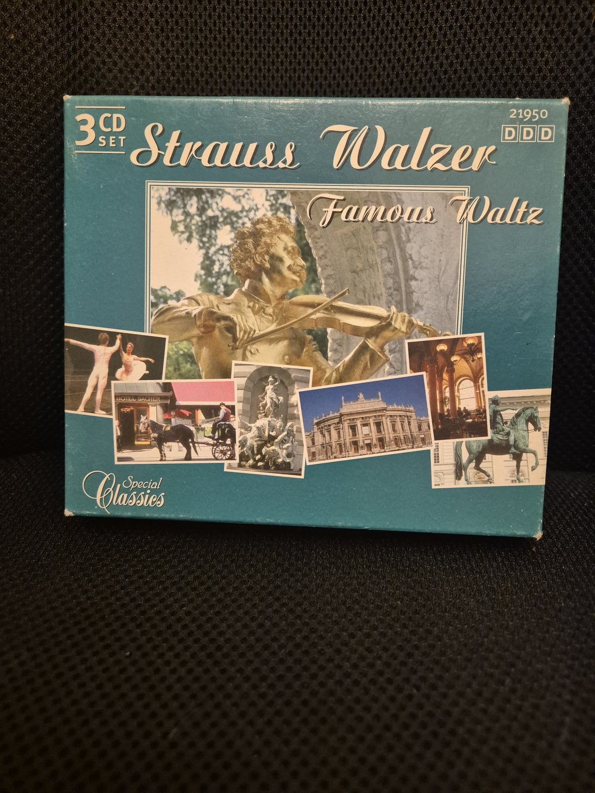 Strauss Walzer –Famous Waltz (3 CD Set)– in zeer goede staat, Cd's en Dvd's, Ophalen of Verzenden, Zo goed als nieuw