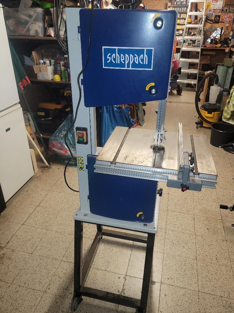 Scheppach hbs300, Articles professionnels, Machines & Construction | Travail du bois, Enlèvement
