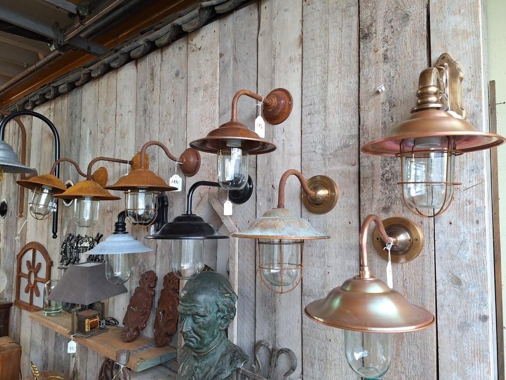 stoere stallamp of boerderij lamp van cortenstaal, Tuin en Terras, Buitenverlichting, Ophalen of Verzenden, Nieuw, IJzer
