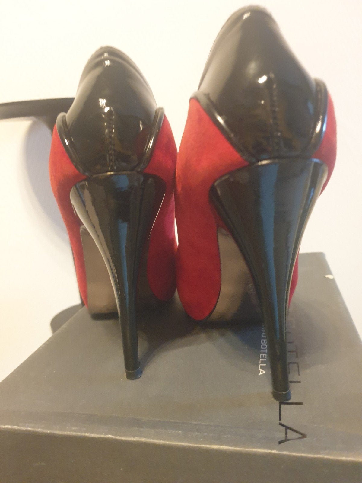 pumps Roberto botella  40, Kleding | Dames, Ophalen of Verzenden, Pumps