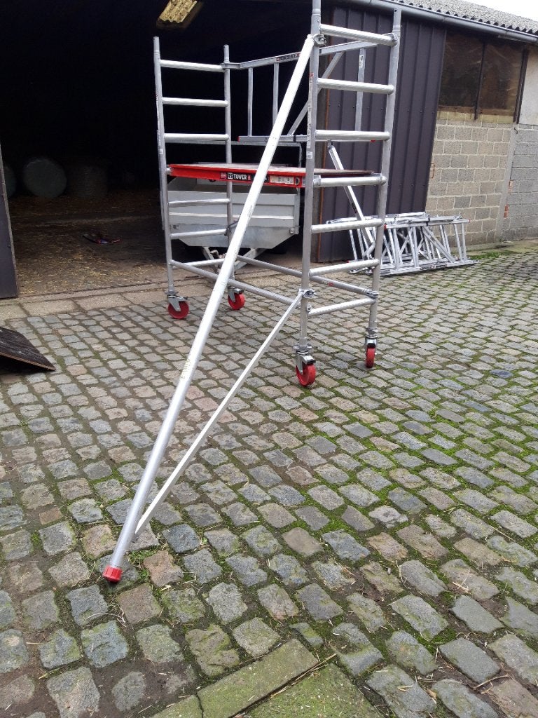 Stelling Altrex RS Tower 4, Ophalen, Zo goed als nieuw, Gevelsteiger, 5 meter of hoger