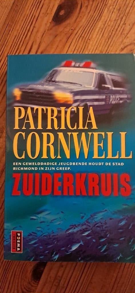 Boek thriller ' Zuiderkruis ', Europa overig, Patricia Cornwell, Ophalen, Gelezen