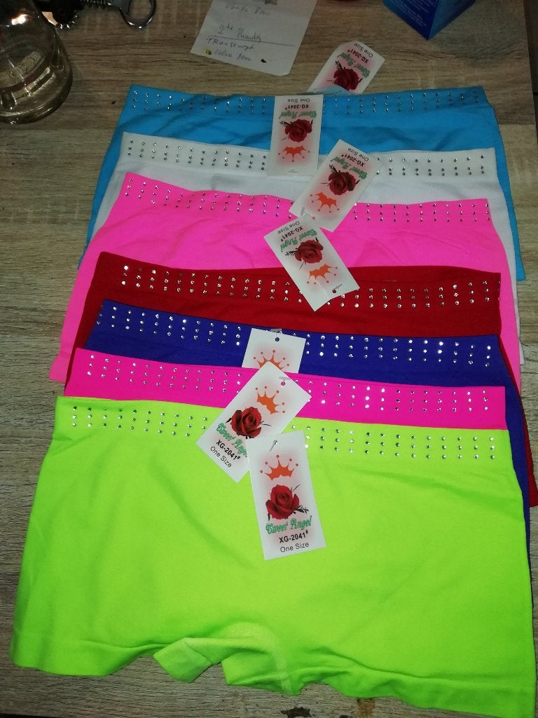 VROUWEN, Kleding | Dames, Ondergoed en Lingerie, Ophalen of Verzenden, Broekje of Short