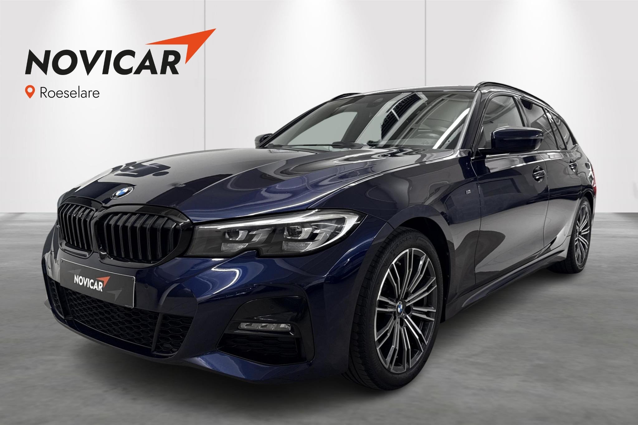 BMW 3 Reeks Touring 318i M-SPORT, Auto's, Automaat, Gebruikt, Zwart, 4 cilinders