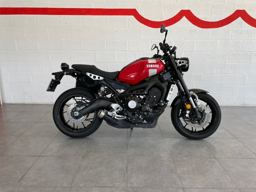Yamaha xsr900, Motos, Motos | Yamaha, Entreprise, Occasion, 3 cylindres, ABS