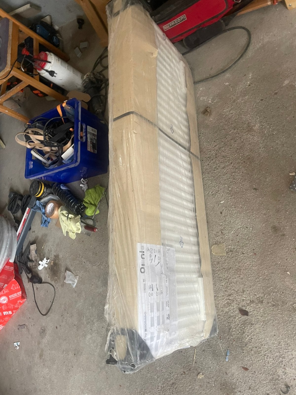 radiateur neuf , jamais utilisé et toujours emballé, Bricolage & Construction, Chauffage & Radiateurs, Enlèvement, Haut rendement (HR)