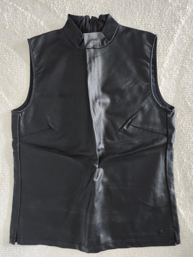 GARCIA JEANS mouwloze zwarte blouse van imitatieleer, Kleding | Dames, Blouses en Tunieken, Ophalen of Verzenden, Zwart