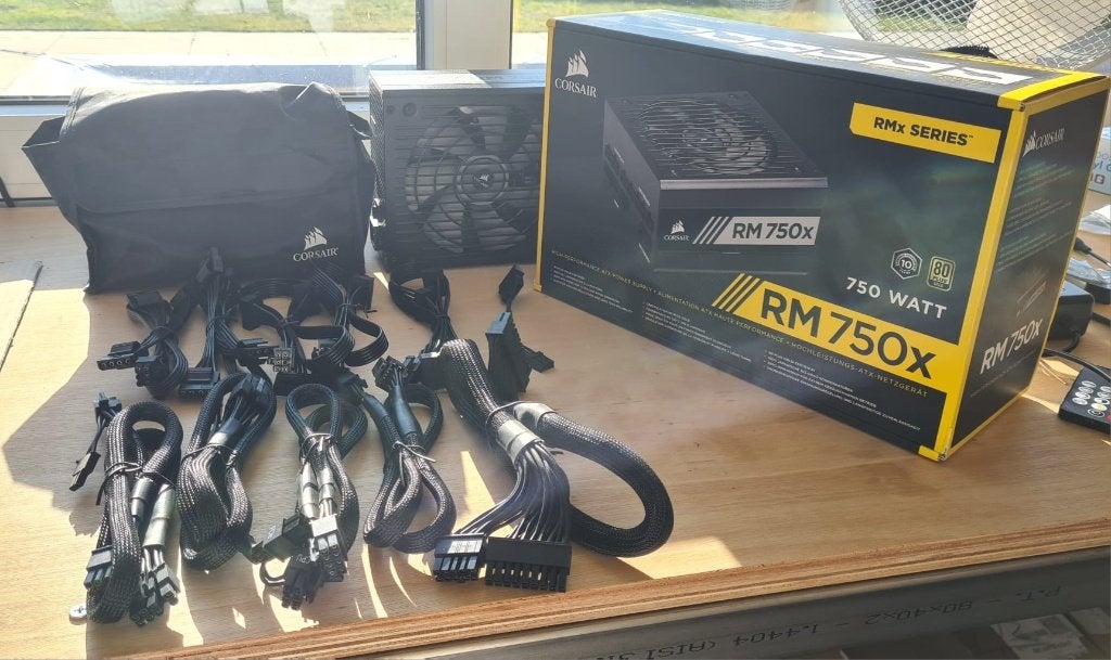 Bloc d'alimentation modulaire Corsair 750 W, Enlèvement ou Envoi, Utilisé