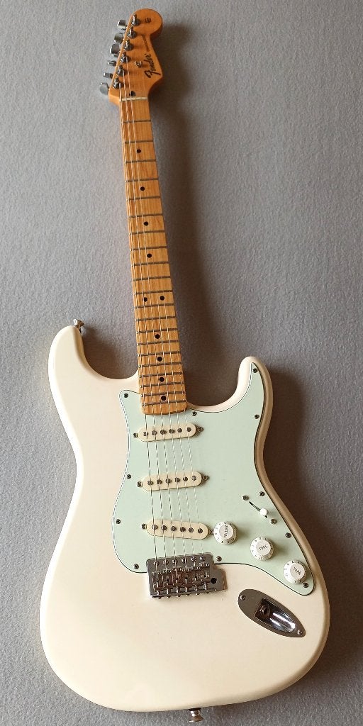 Fender Stratocaster Olympic White + Boost, Enlèvement ou Envoi, Comme neuf, Solid body, Fender